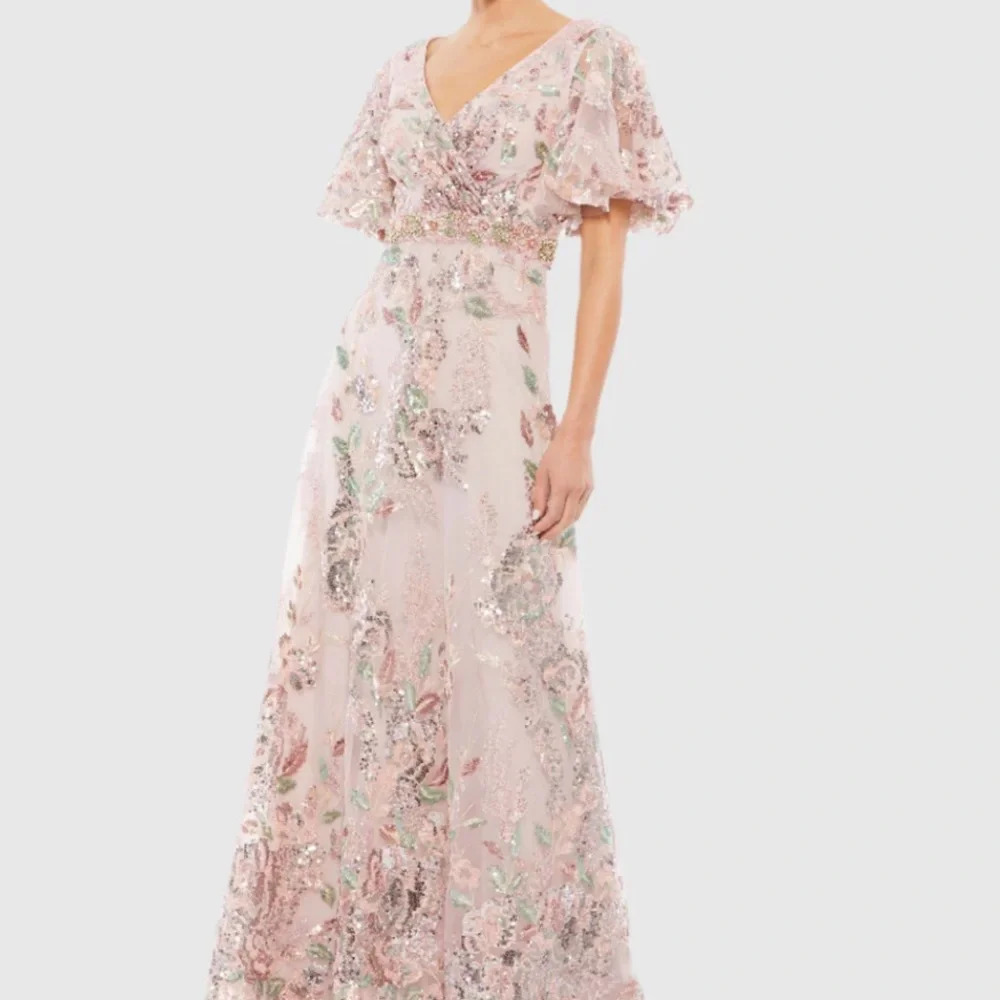 MAC DUGGAL
Floral Embellished Short Sleeve Gown 16